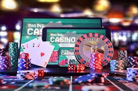Turnamen bulu tangkis profesional memperlihatkan pertarungan sengit di arena utama